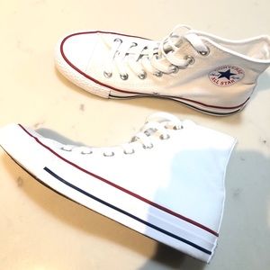 Chuck Taylor Converse High Top